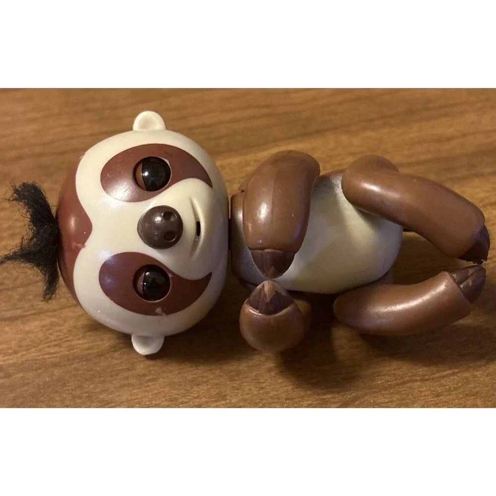WowWee Fingerlings Kingsley Baby Sloth Brown Interactive Baby Pet Monkey Toy Fig